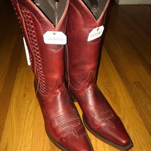 Shyanne Leather Cowboy Boots